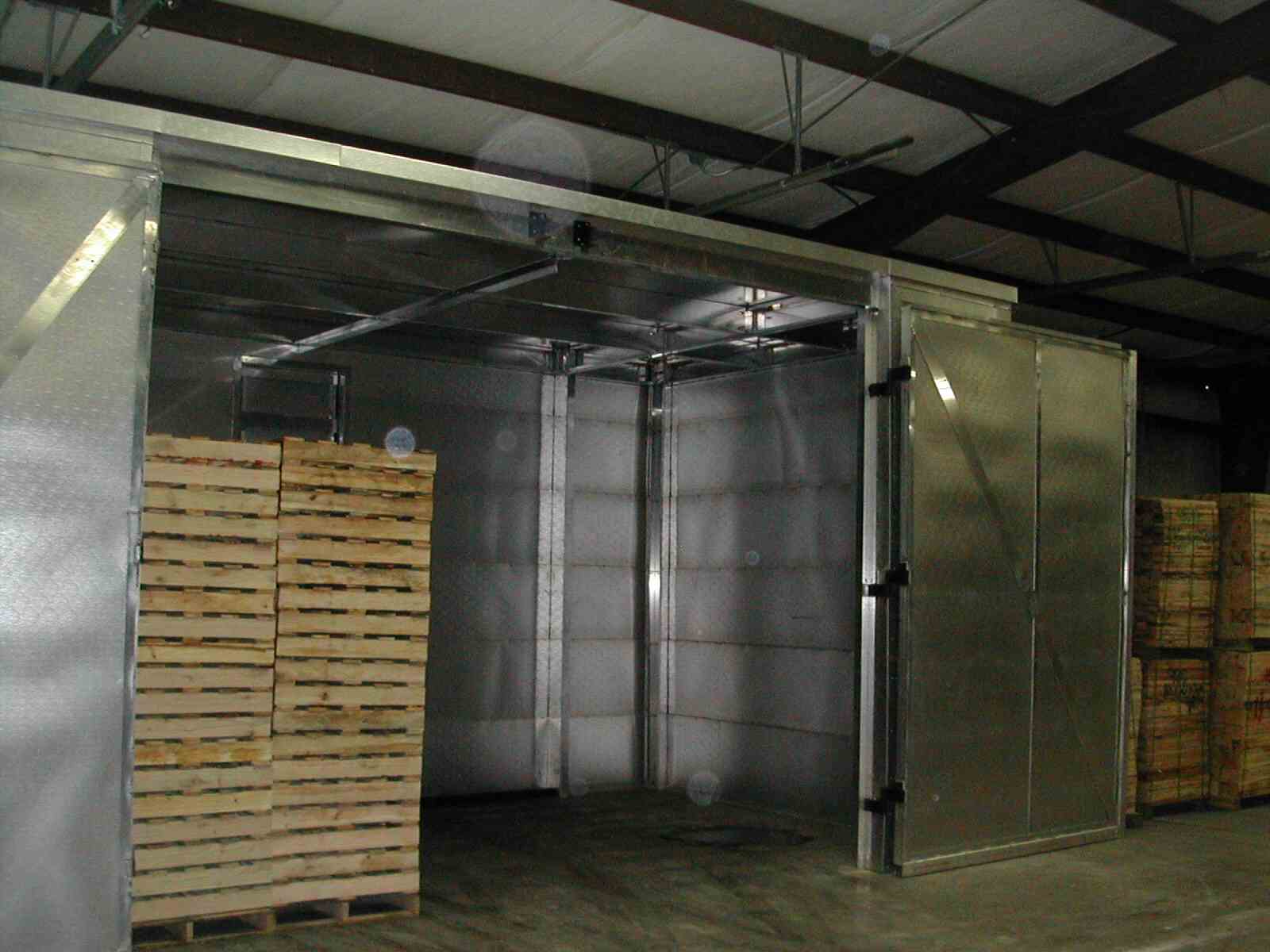 Heat Treated Wooden Pallets